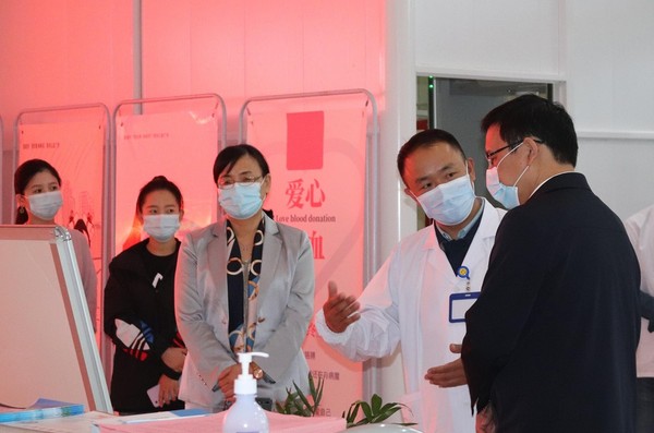 222222210.11省卫健委副主任吴振宇调研卫生健康工作 (1).jpg