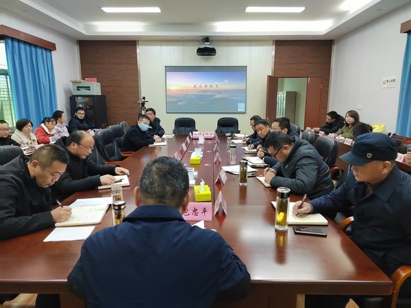 观看全国“我与宪法”微视频征集获奖宣传视频.jpg